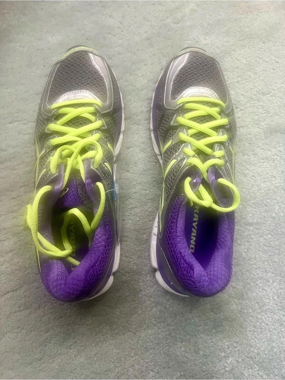 NWT- ASICS GEL-KAYANO 21 in rare Charcoal / Sharp Green / Purple - size 9